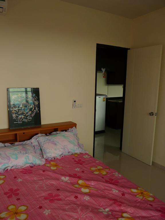 Milpool Villa 14 HHQ Room photo